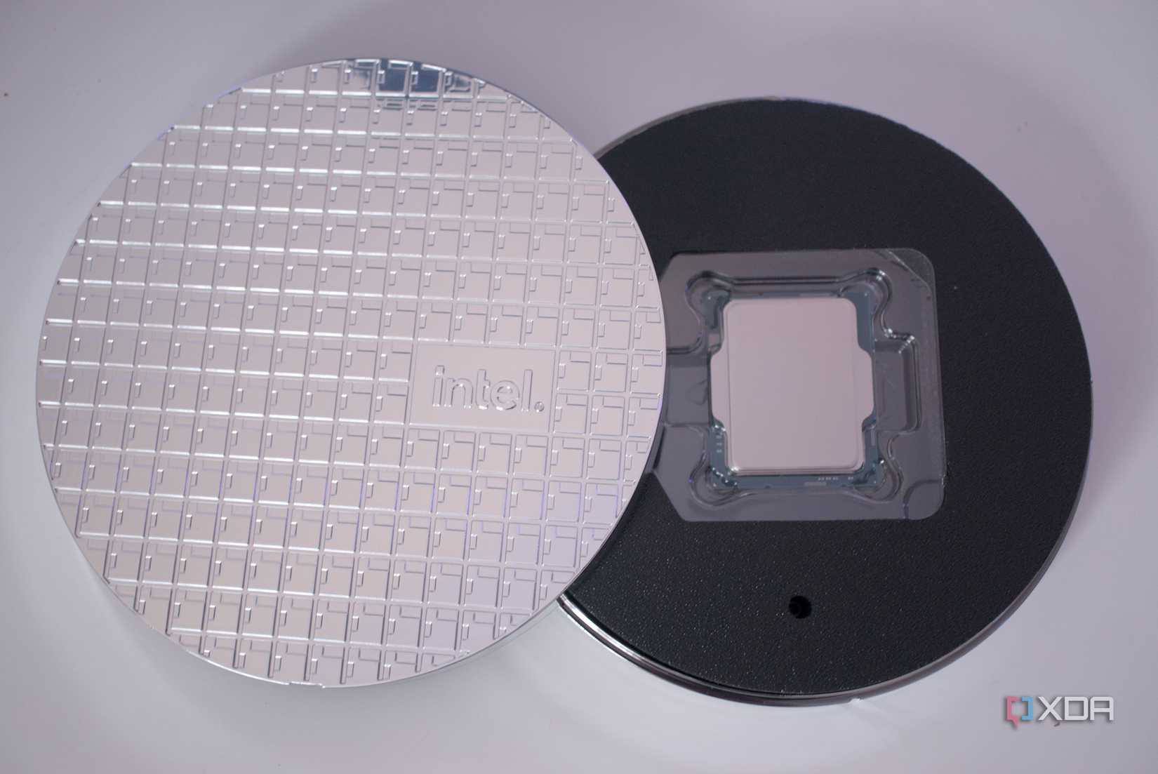 intel core i9 14900ks box open wafer