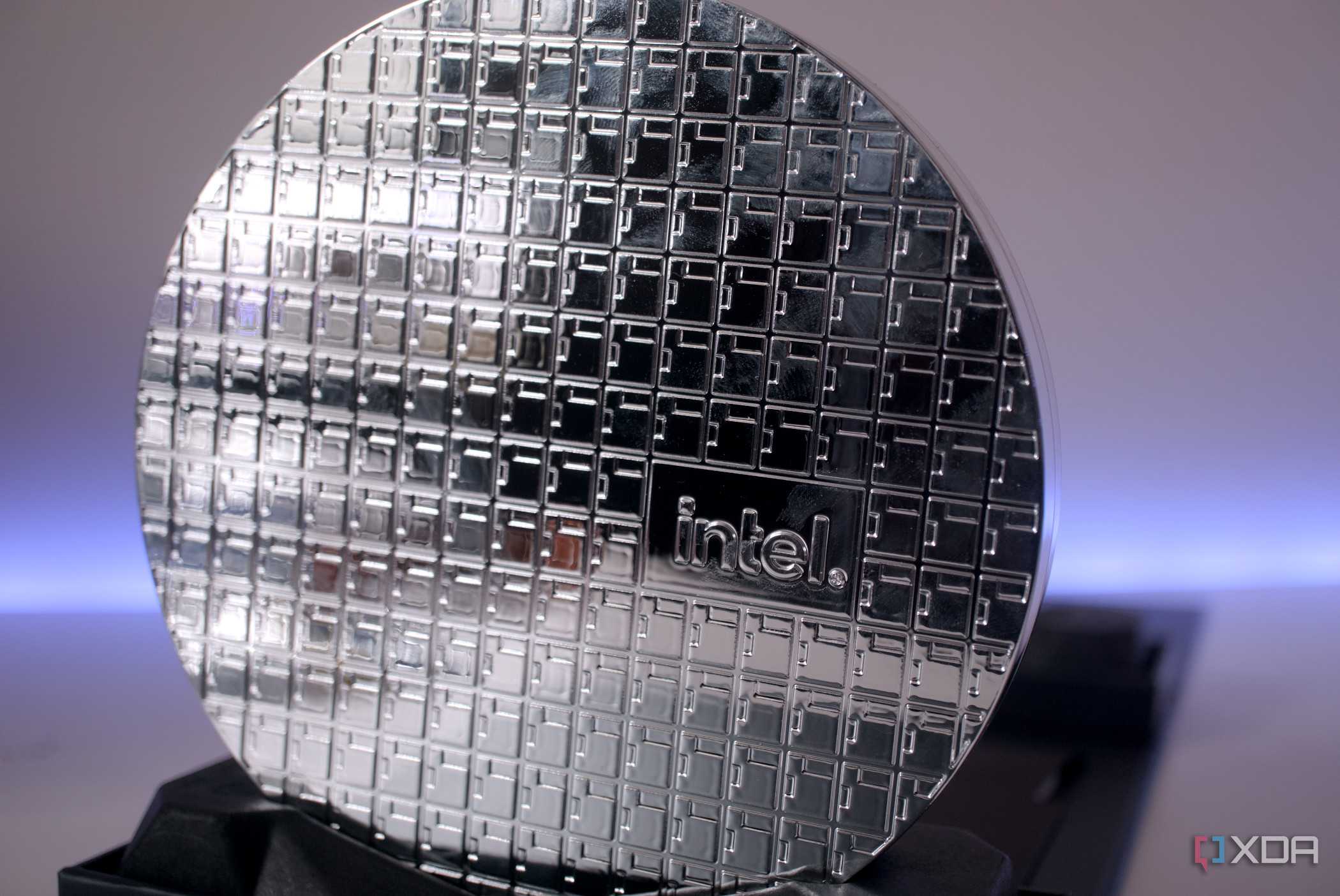 intel-core-i9-14900ks-box-unboxing