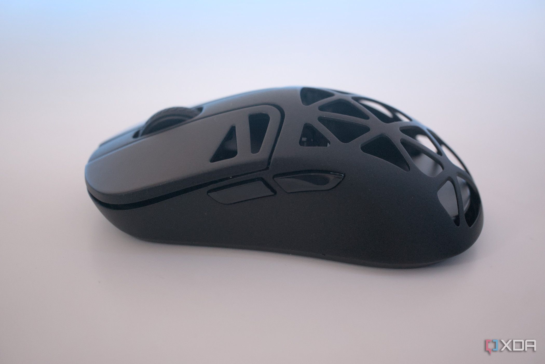 Keychron M3 Mini 4K Metal Edition side close