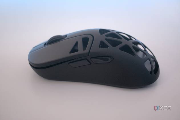 Keychron M3 Mini 4K Metal Edition side close