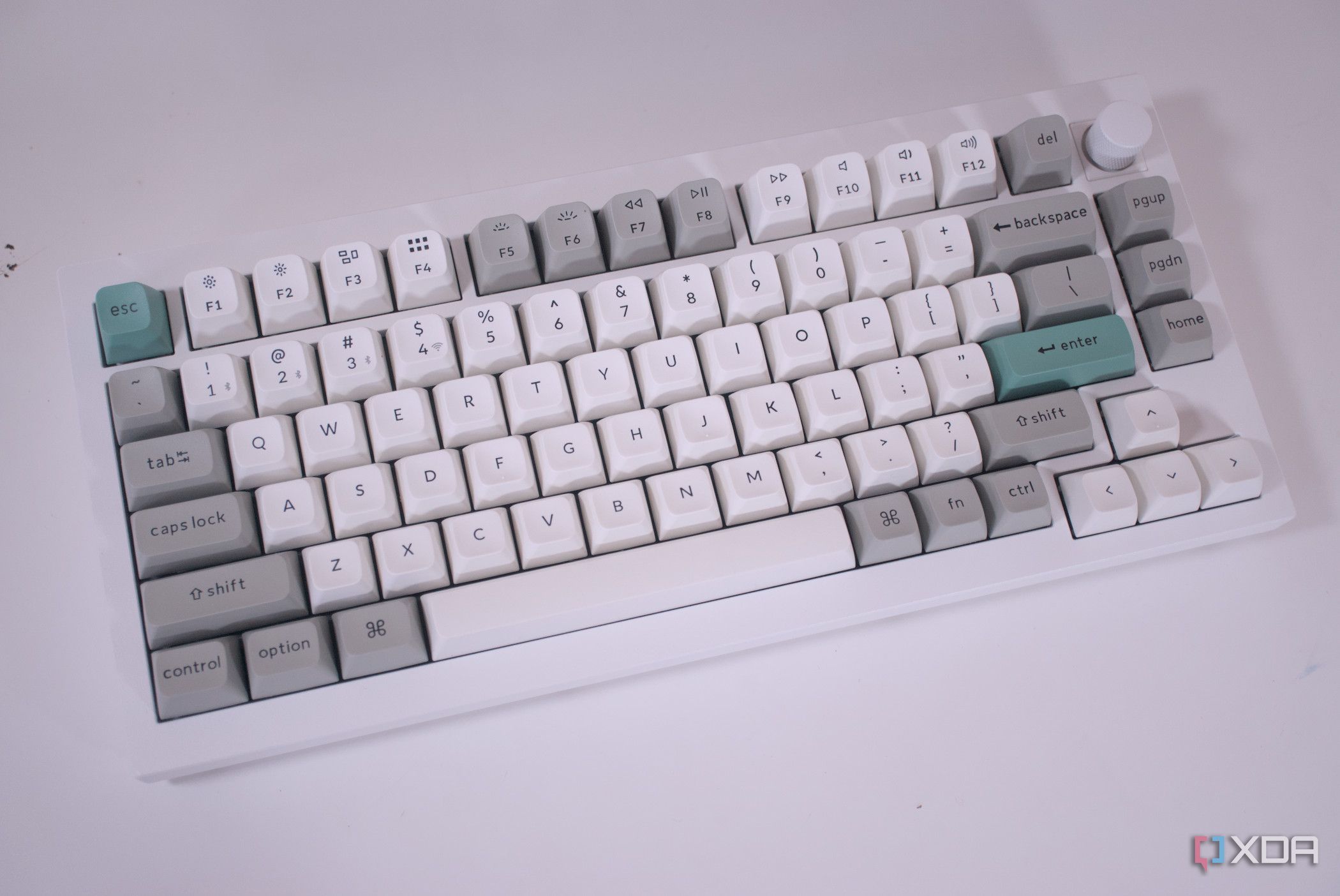 keychron-q1-max-keyboard-angle