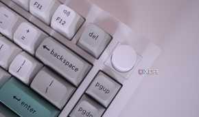 Close-up view of the Keychron Q1 Max knob