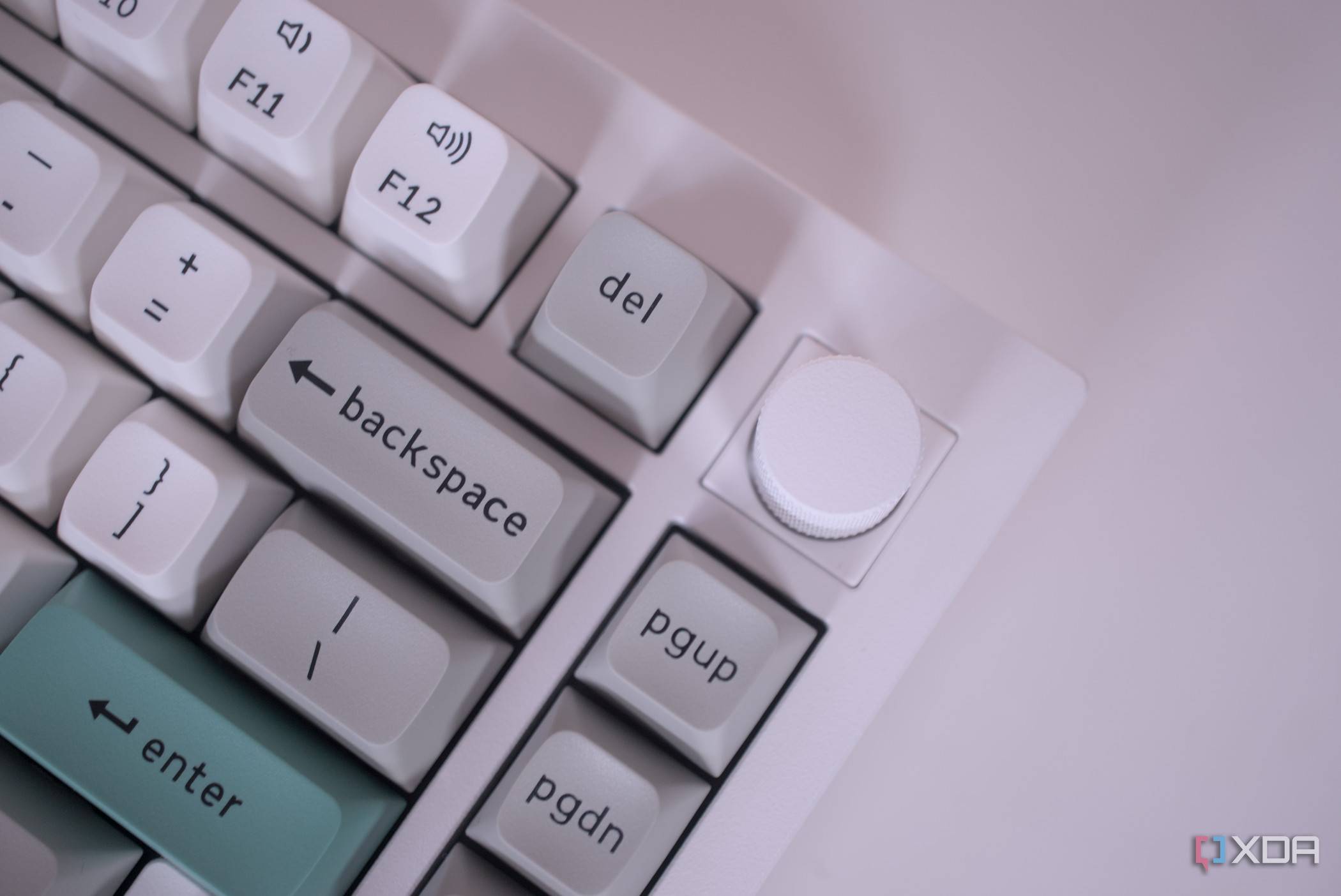 Close-up view of the Keychron Q1 Max knob