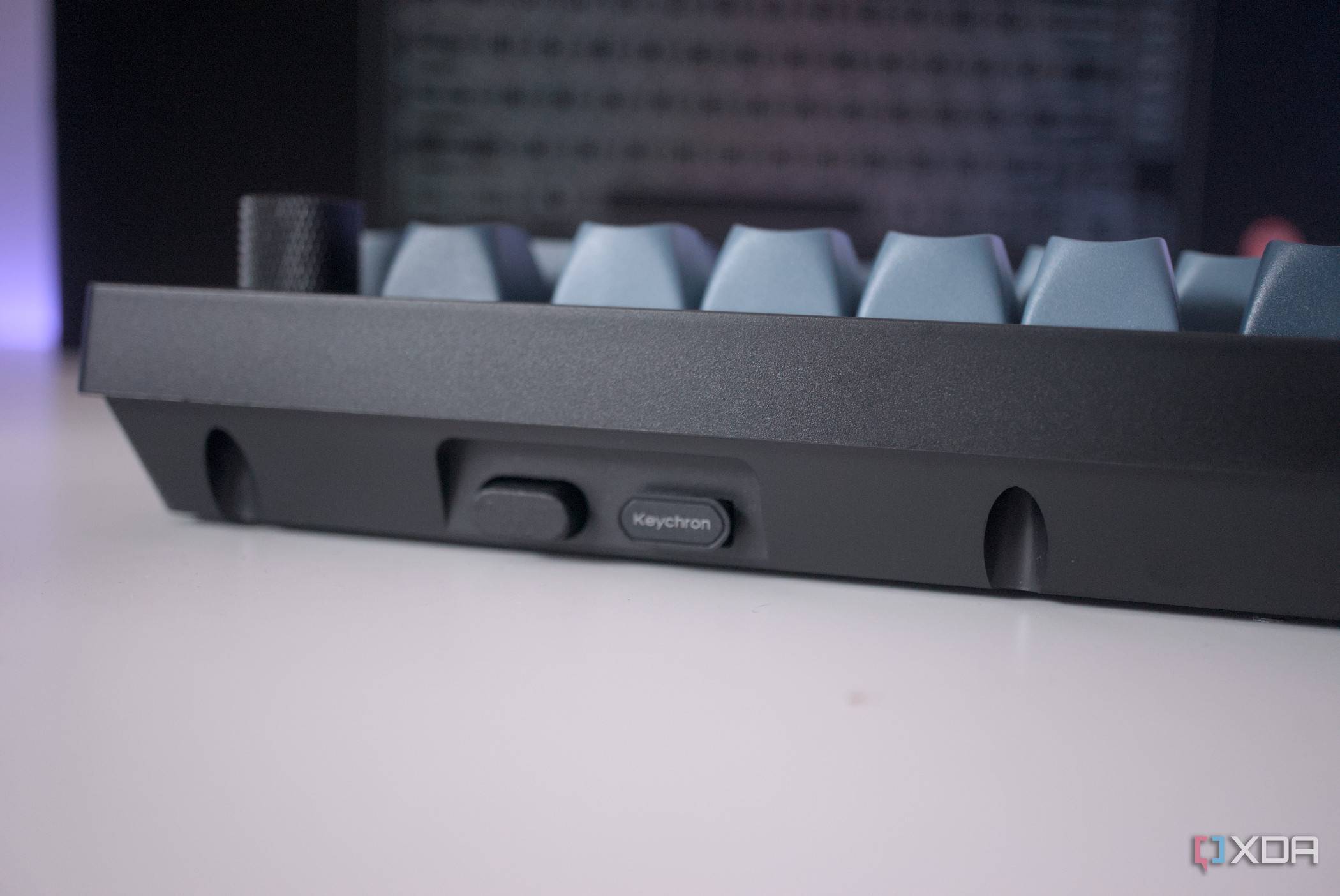 Keychron V1 Max dongle storage
