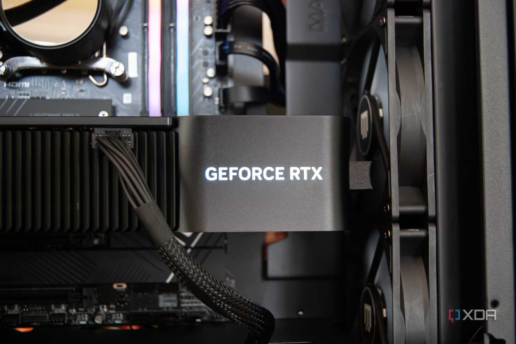 Maingear MG-1 Legendary RTX 4080 Super