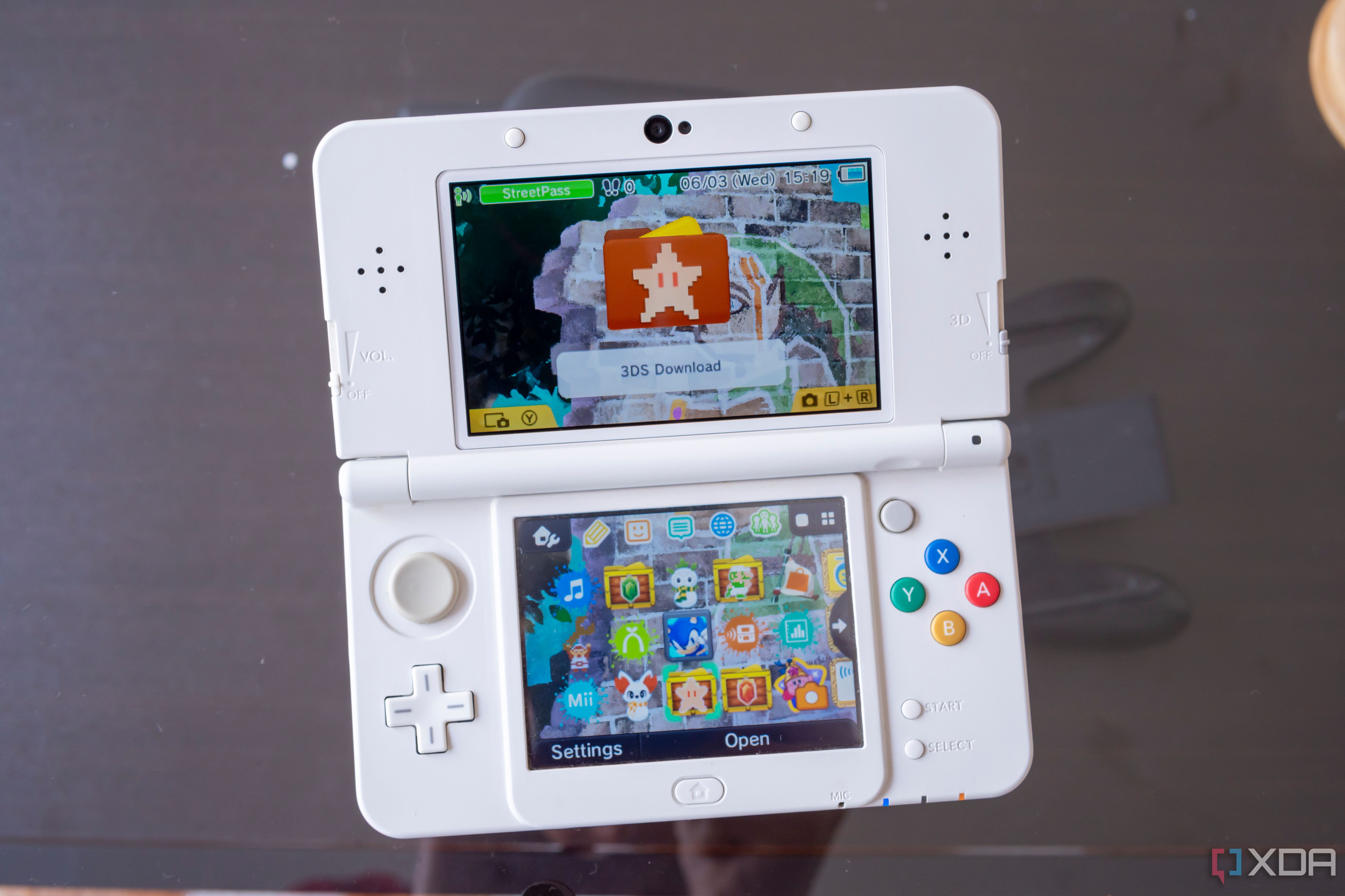 A hacked Nintendo 3DS is better than any gaming handheld