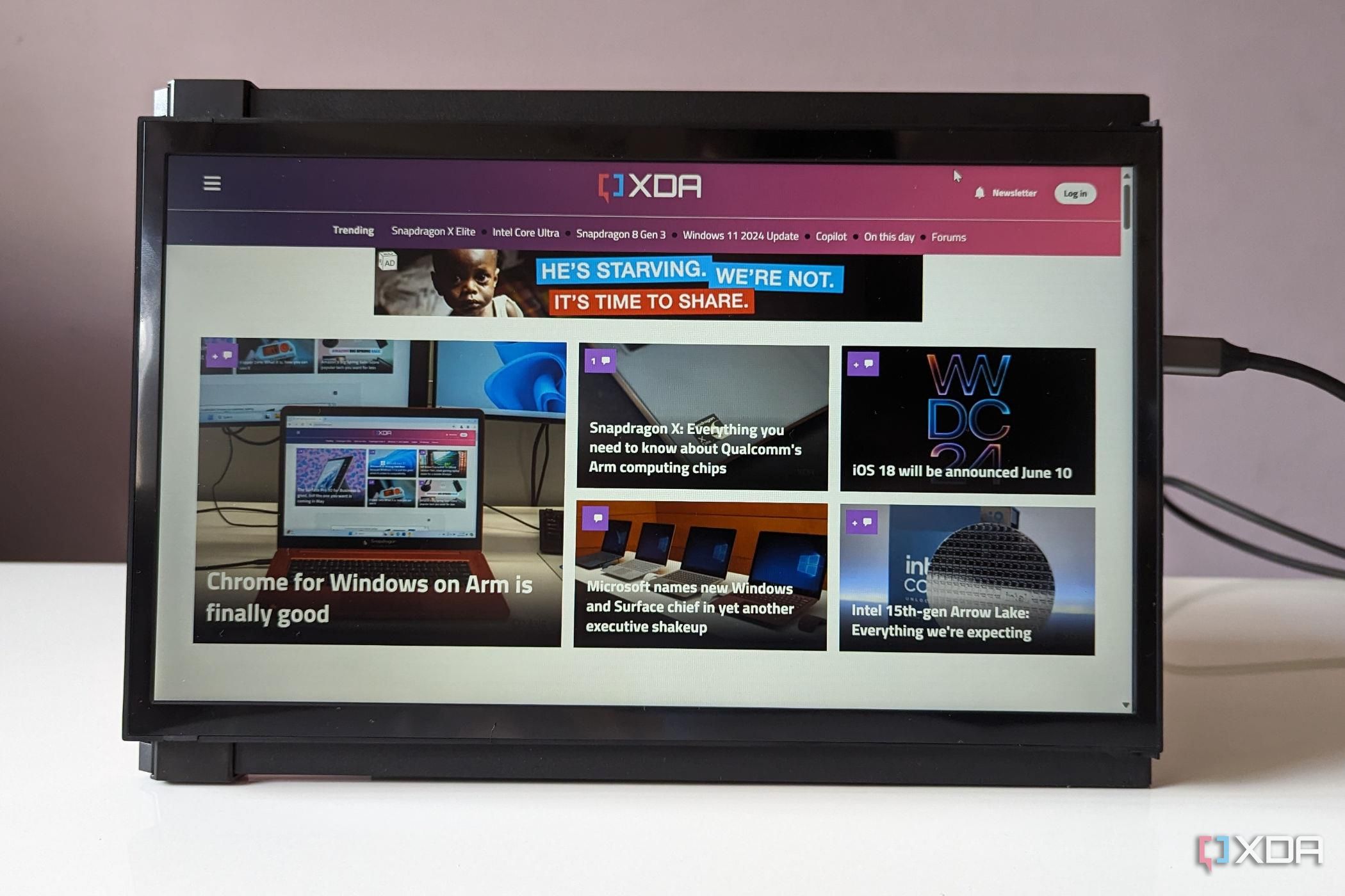 portable monitor only showing XDA website