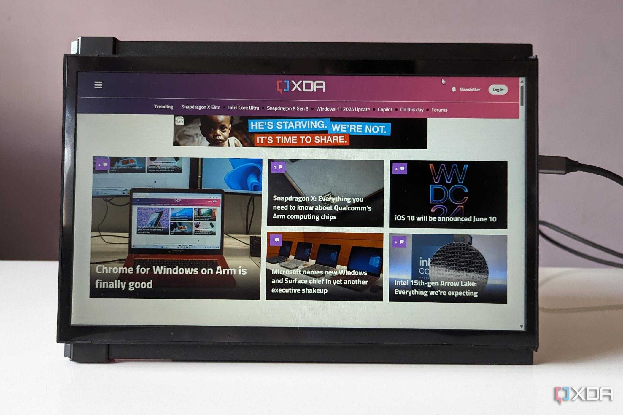 portable monitor only showing XDA website