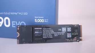 samsung-990-evo-ssd-hero-box-close