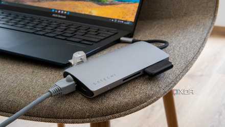 Satechi Multiport Adapter 8K with Ethernet V3-17-1