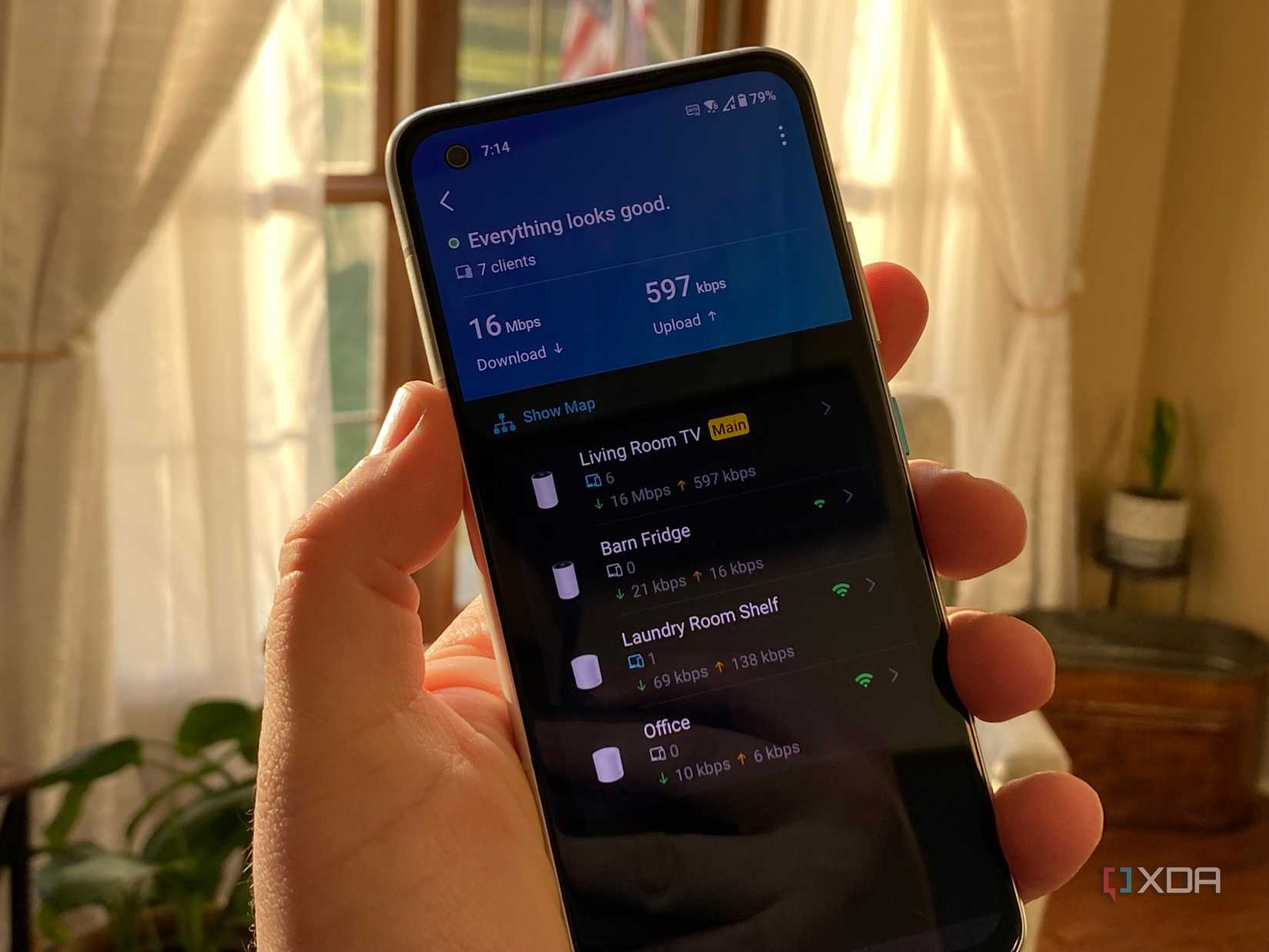 TP-Link Deco app with the node map shown