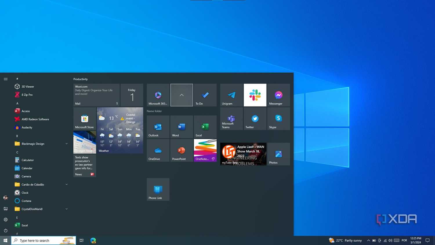 Windows 10 Start menu with an expanded folder containing multiple tiles