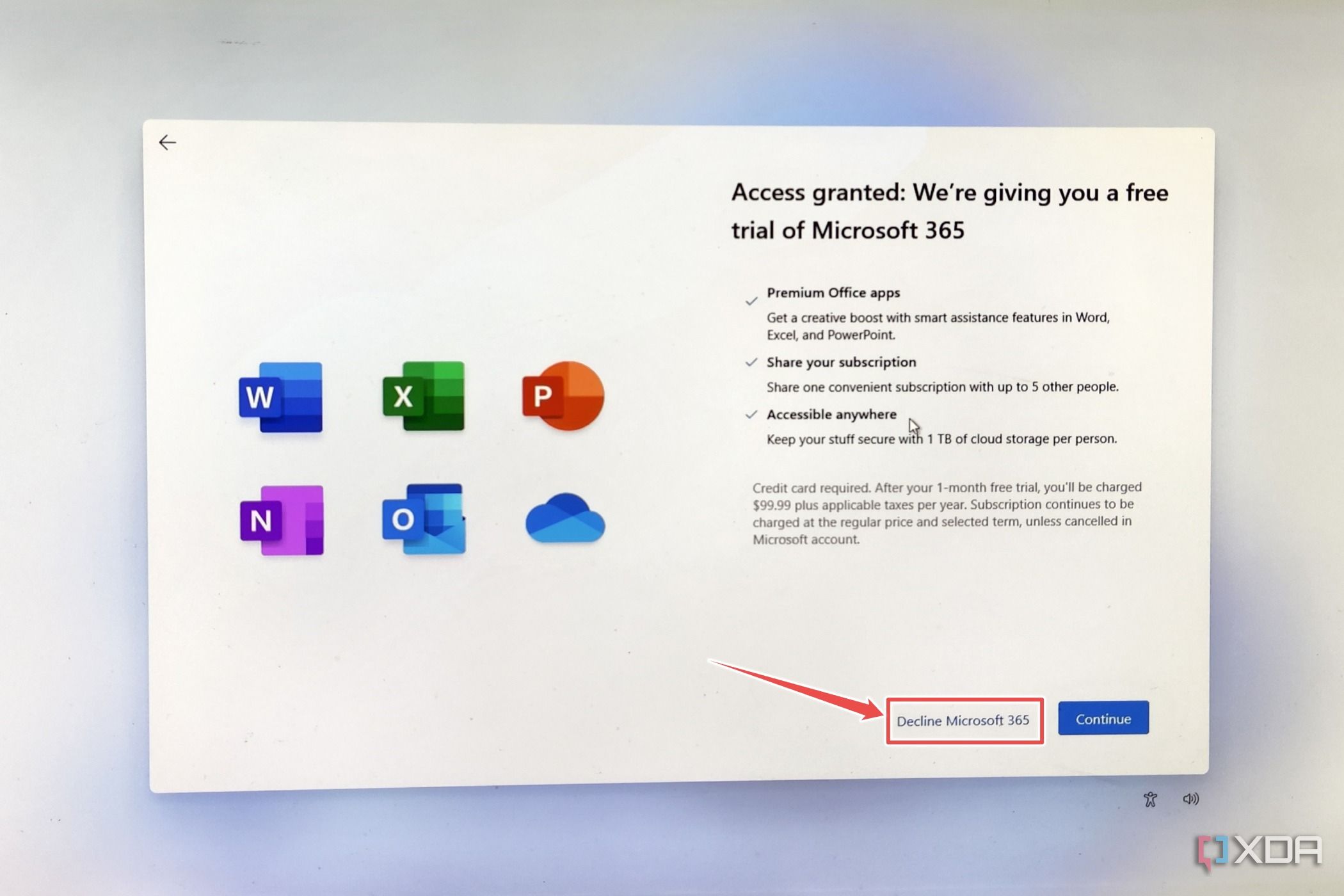 The Microsoft 365 ad pitch inside the Windows 11 ARM64 installer