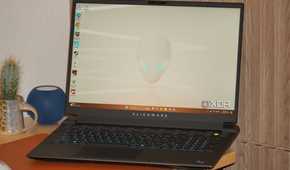 The desktop on the Alienware m18 R2 gaming laptop.