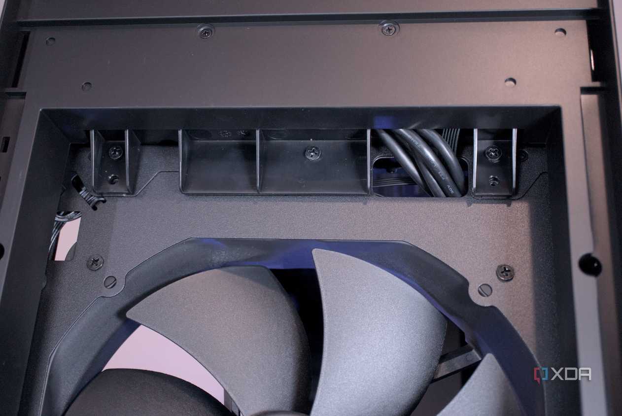 Top of the Asus ProArt PA602 fans