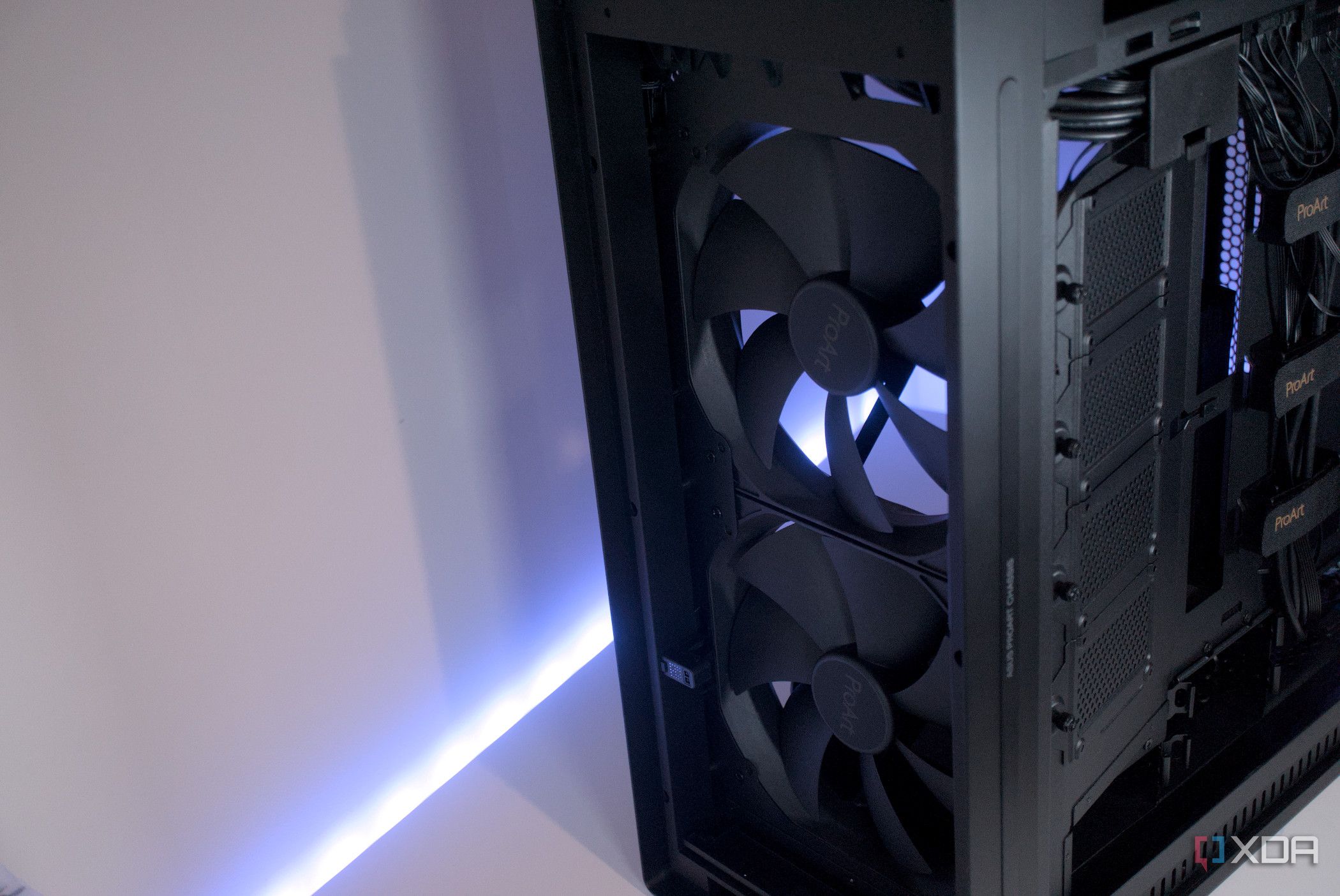 How many fans should a PC have?