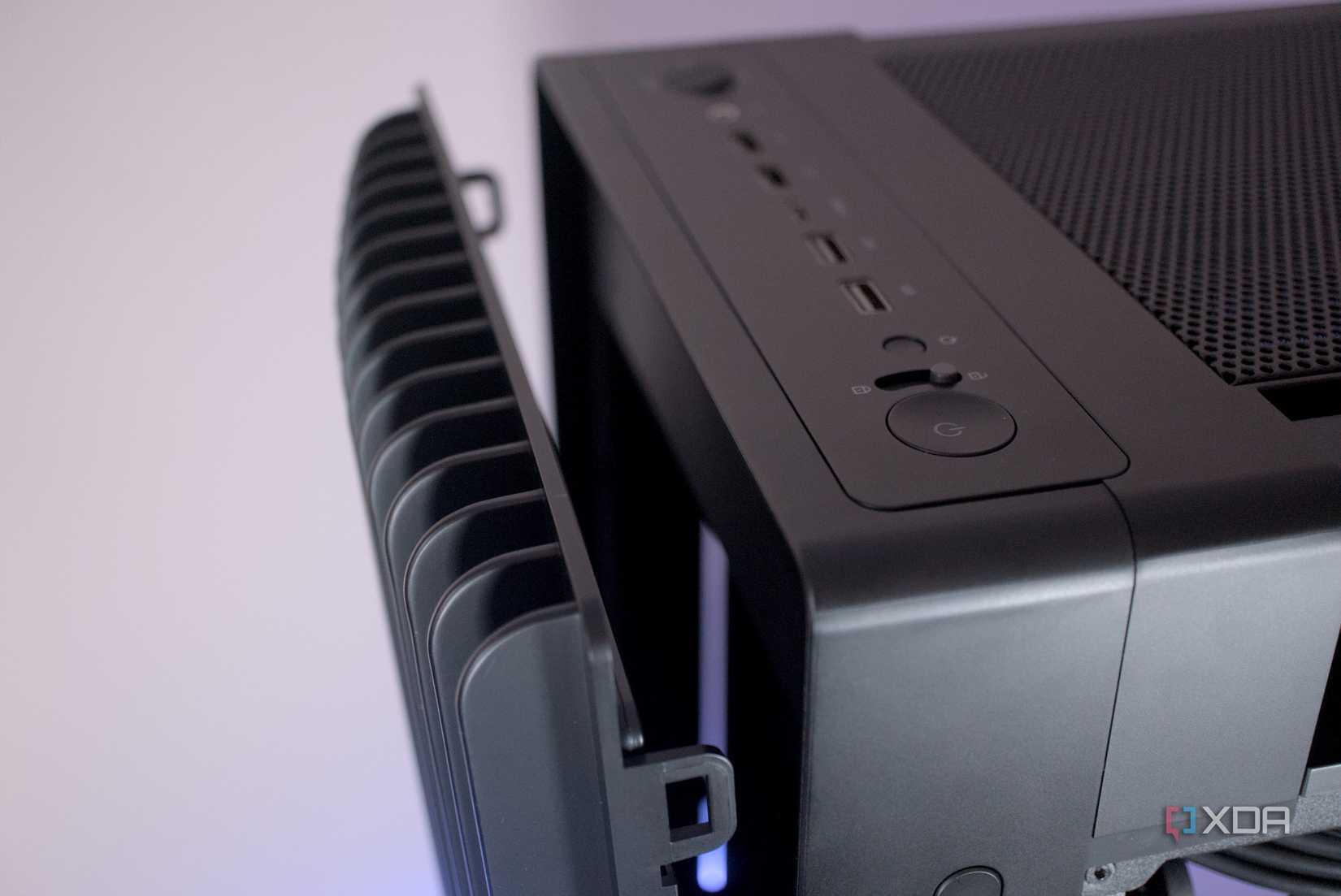 Removing the Asus ProArt PA602 front panel
