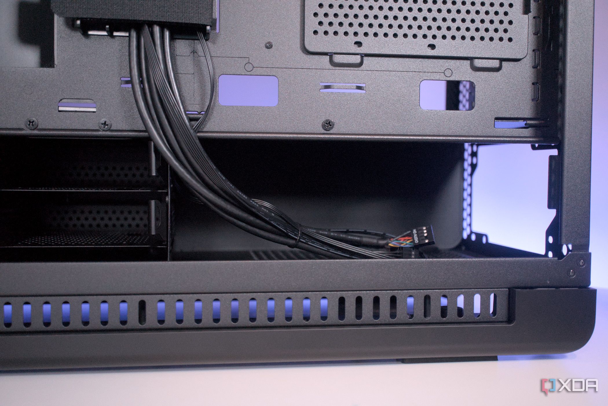 Asus ProArt PA602 PSU area