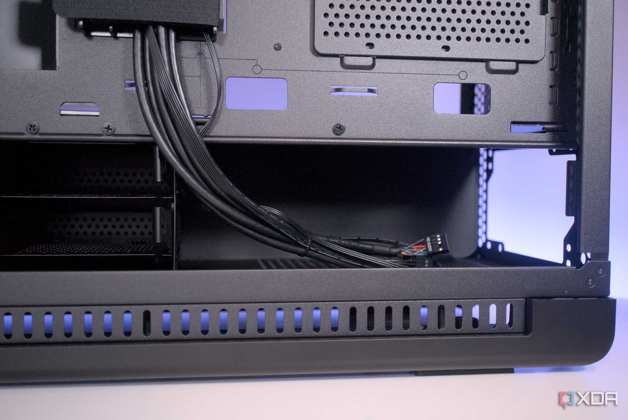 Asus ProArt PA602 PSU area