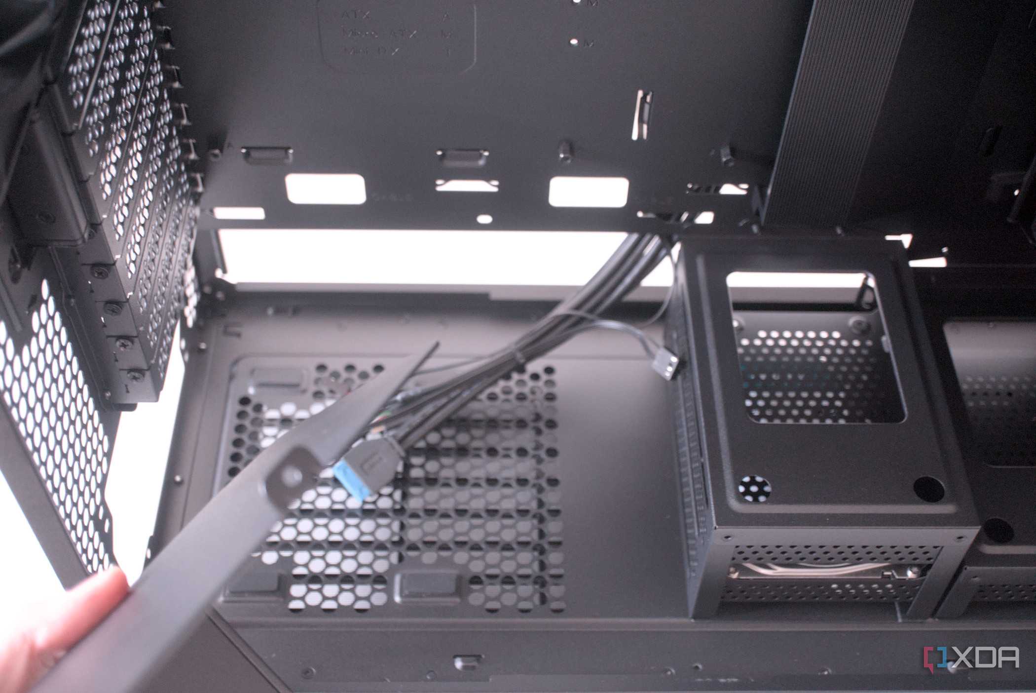 Removing the Asus ProArt PA602 PSU shroud