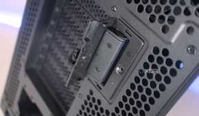Asus ProArt PA602 opened GPU latch