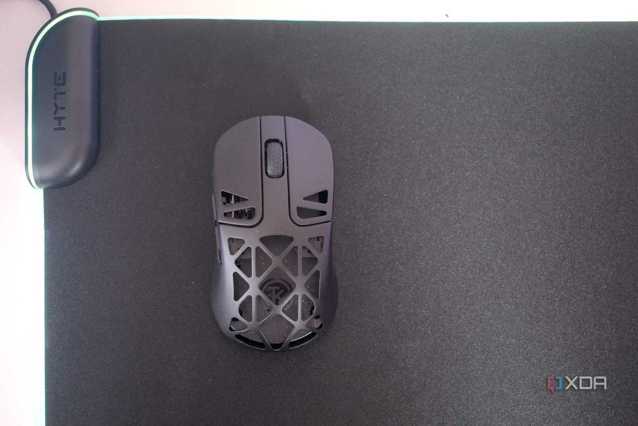 A Keychron mouse on the HYTE CNVS