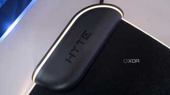 HYTE CNVS hub with lighting