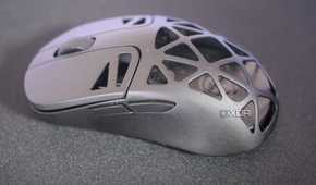 hyte-cnvs-keychron-mouse-close