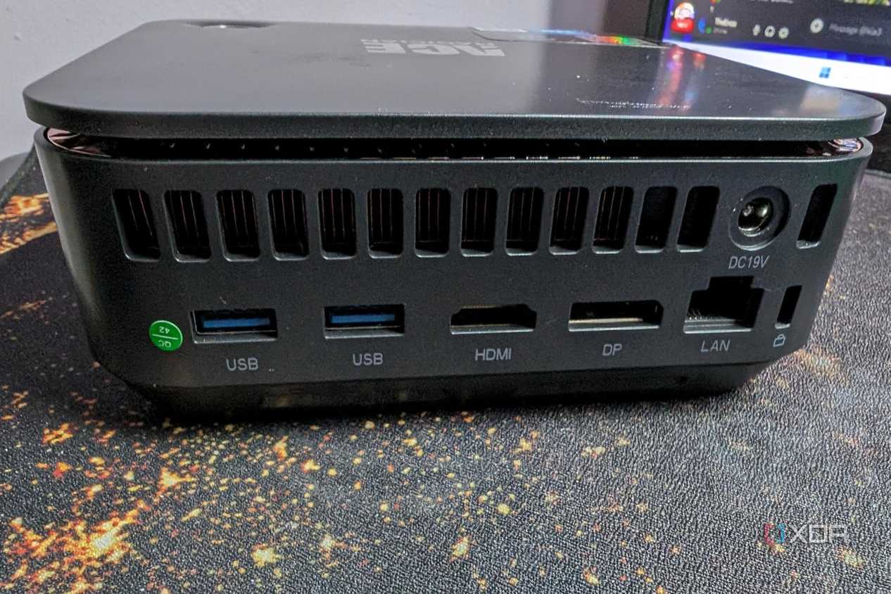 intel mini pc inputs
