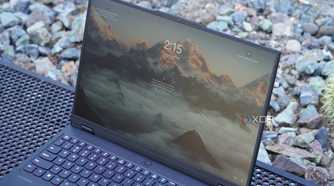 The lock screen on the Lenovo Legion Pro 7i display.
