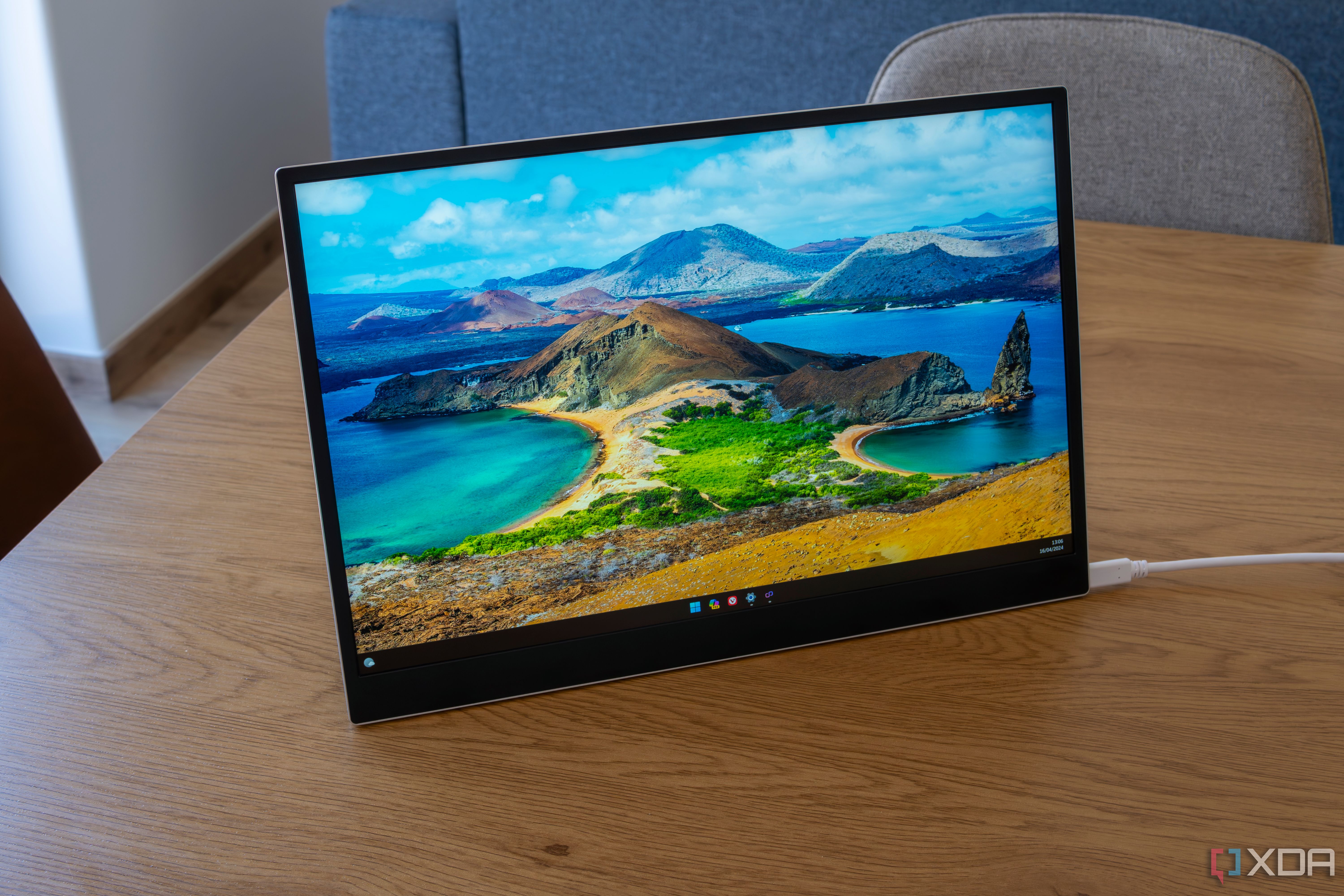 LG Gram +View review: An excellent portable monitor with some limitations