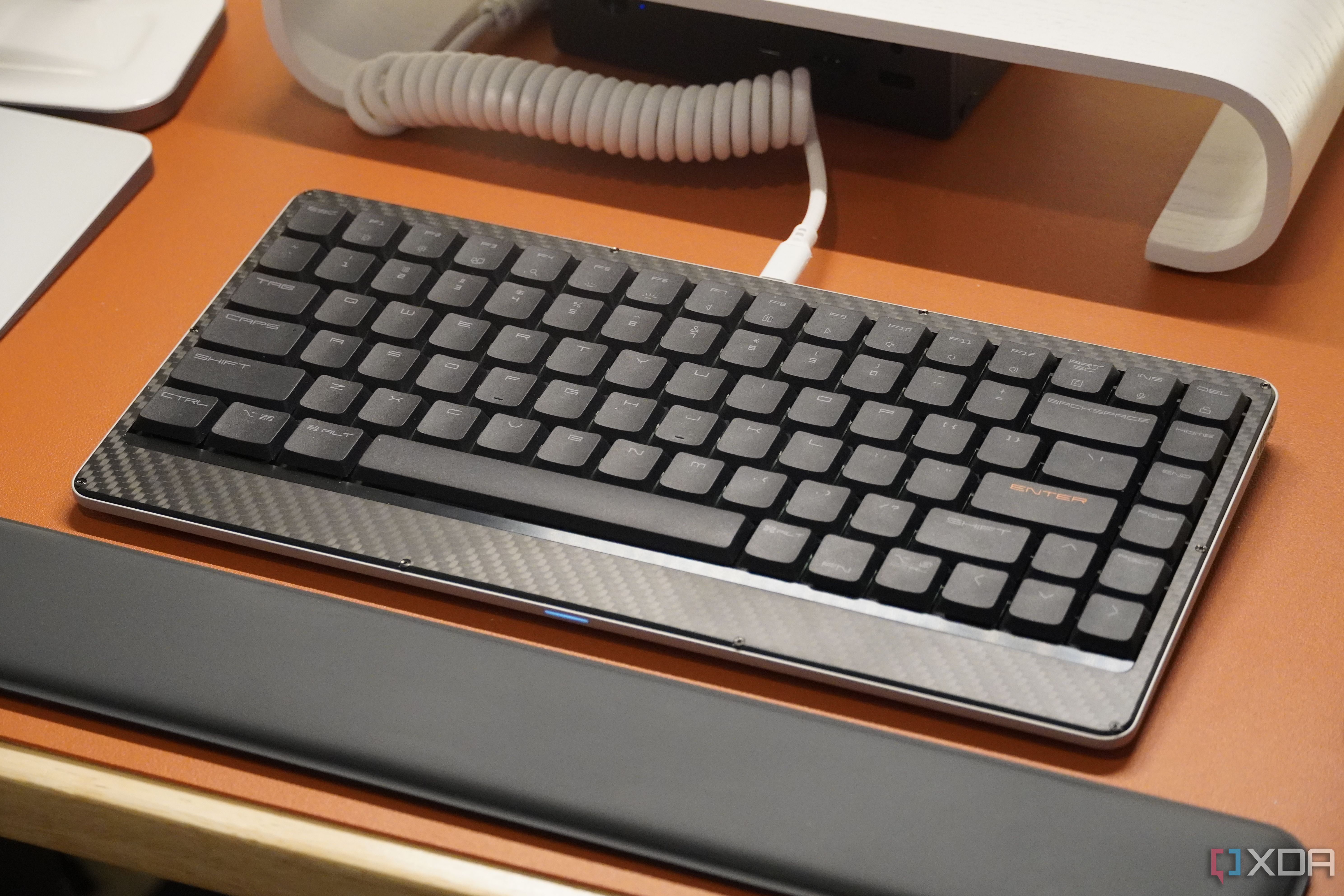 The Lofree Edge on a desk.