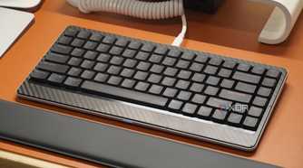 The Lofree Edge on a desk.