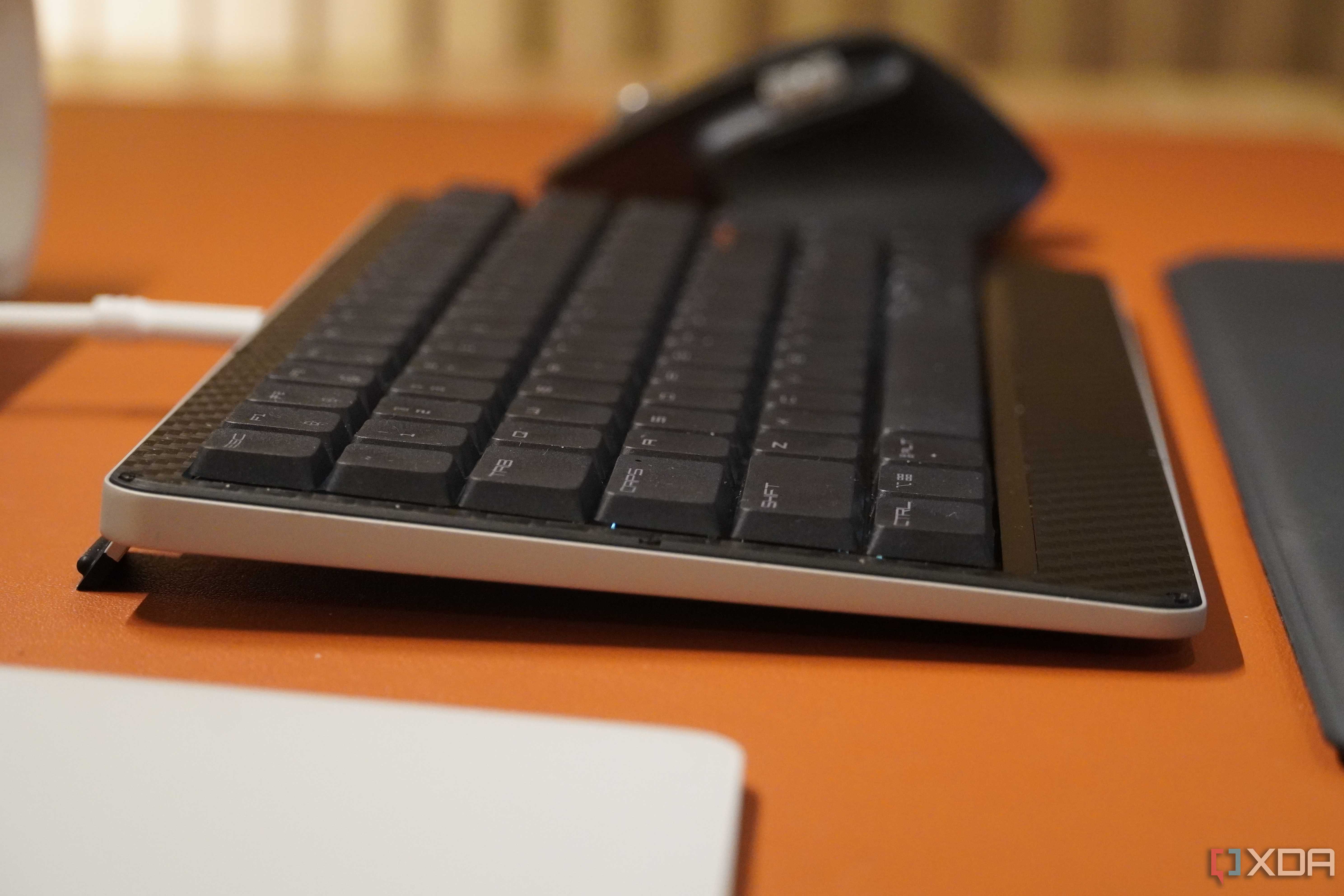 A side profile of the Lofree Edge keyboard.