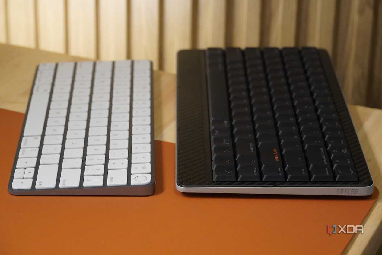 A comparison between the Lofree Edge and Magic Keyboard.