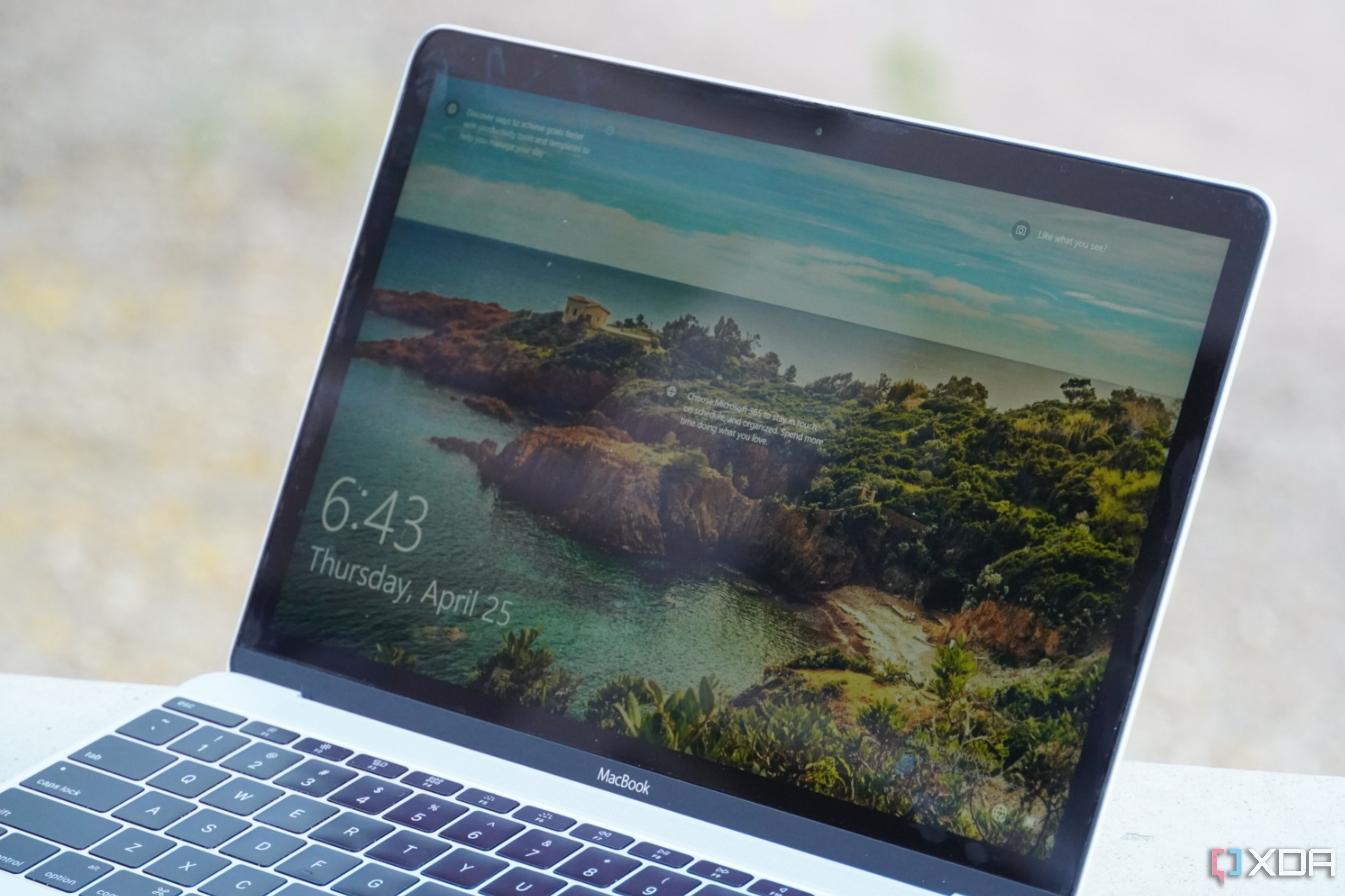 I revived a MacBook nearly 10 years old — by installing Windows