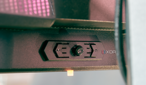 The joystick on the back of the MSI MAG 271QPX