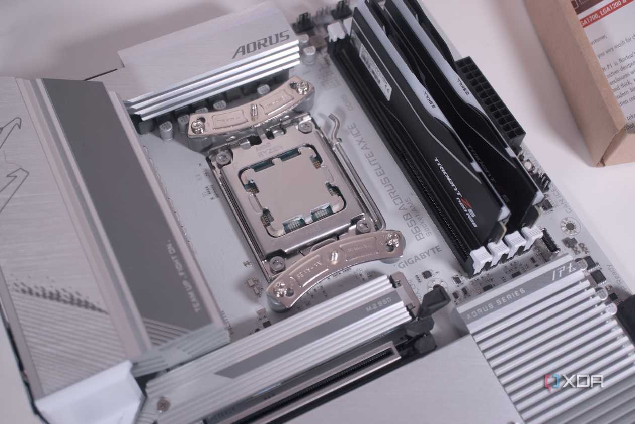 Noctua NH-P1 bracket installed
