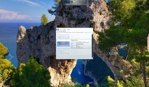 Screenshot of ObjectDock with two tabbed docks open, one with Aero style and the other with classic style