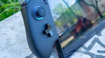 The left-side controller on the One XPlayer X1