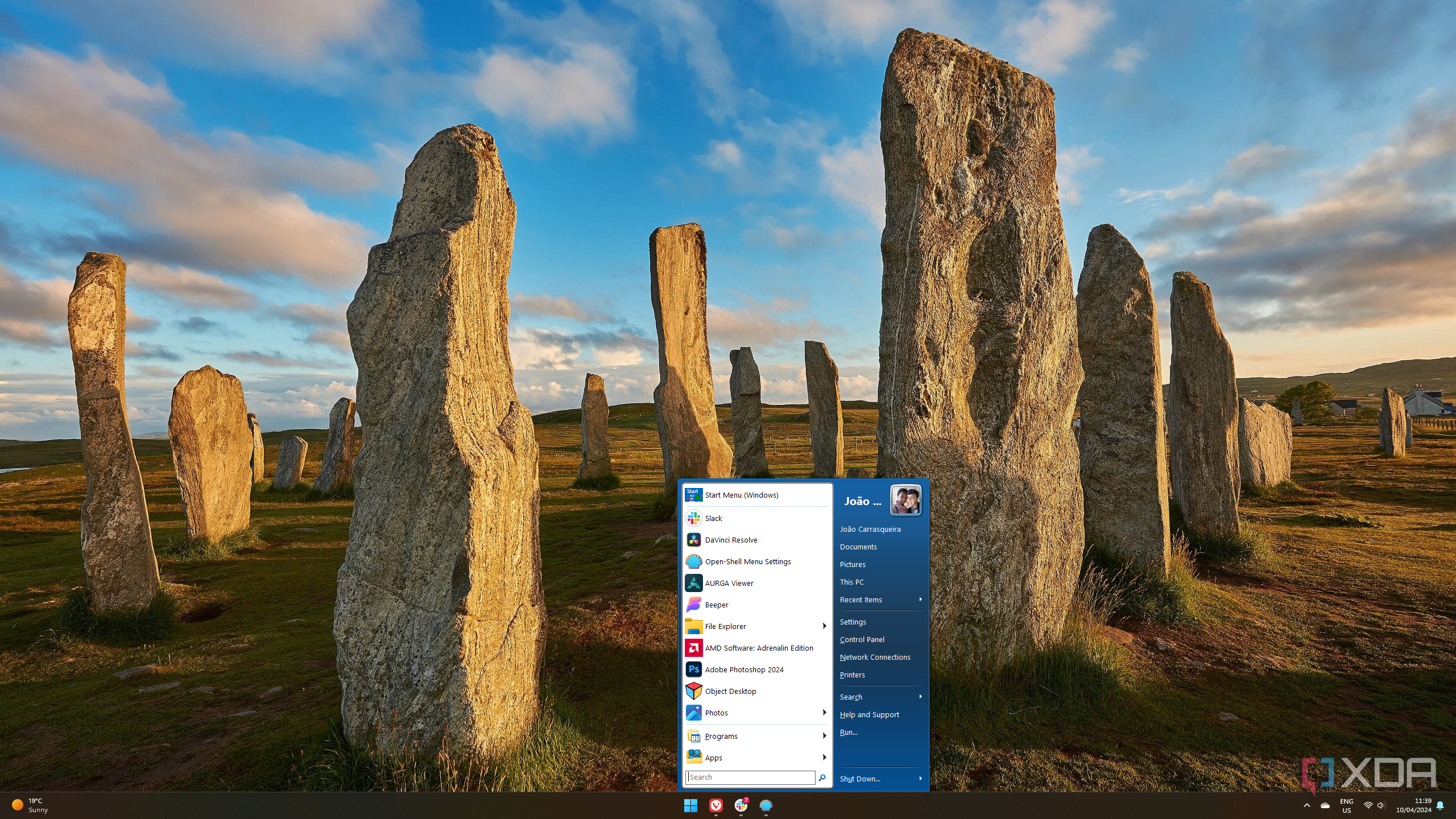Screenshot of a Windows 11 desktop with a Start menu inspired by Windows XP