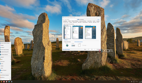 Screenshot of a Windows 11 desktop with a Start menu similar to Windows 95