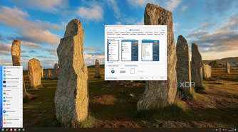 Screenshot of a Windows 11 desktop with a Start menu similar to Windows 95