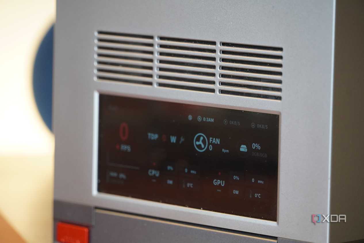 The small touchscreen on the Ayaneo Mini PC AM02.