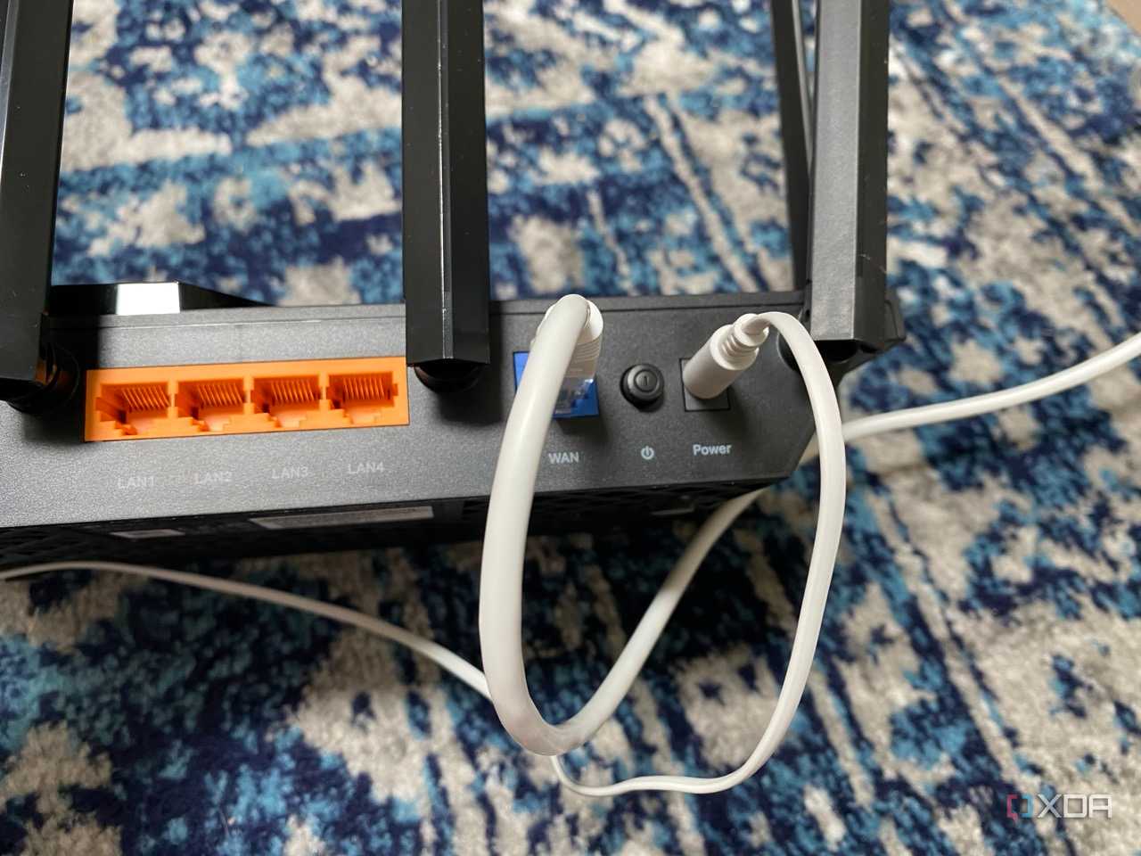 Plug in a TP-Link router 3