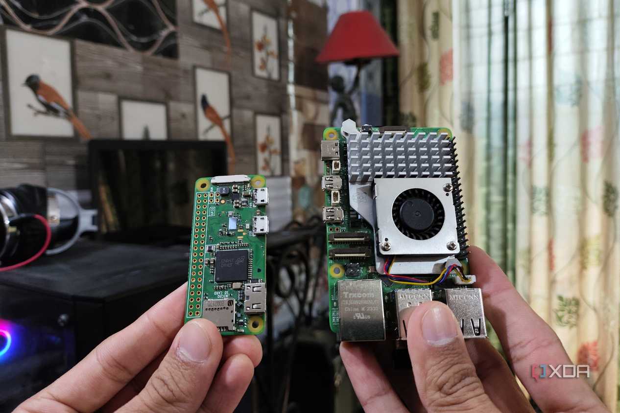 A Raspberry Pi 5 and a Raspberry Pi Zero W held close together