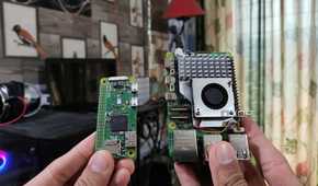 A Raspberry Pi 5 and a Raspberry Pi Zero W held close together