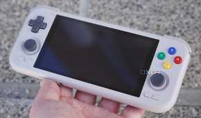 The Retroid Pocket 4 Pro in hand.