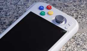 The buttons on the right side of a Retroid Pocket 4 Pro.