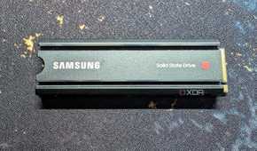 samsung 980pro ssd with heatsink